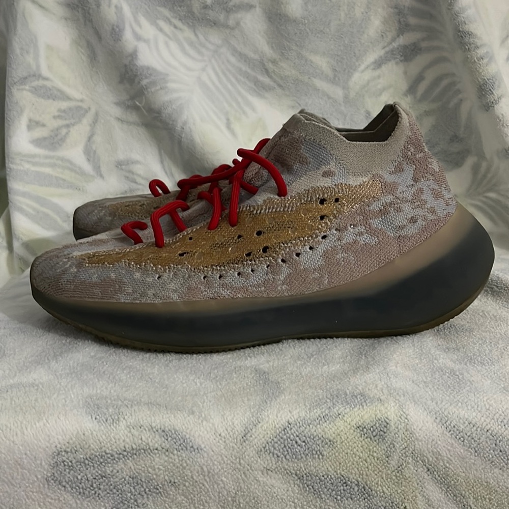 YEEZY boost 380’ Pepper Non-Reflective’. US size 10.5